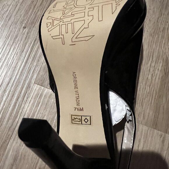 Adrienne Vittadini AV-Perry Women Black Patent Peep Toe Slingback Heels sz 7.5 - Picture 8 of 9
